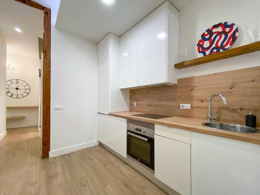 New Lavapies Spacious Flat, 2 Bedrooms And 2 Balconies Мадрид Екстериор снимка